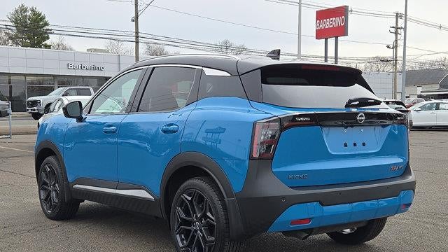 2025 Nissan Kicks SR
