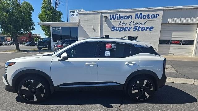 2025 Nissan Kicks SR