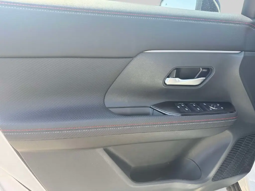 2026 Nissan Kicks - $24,695