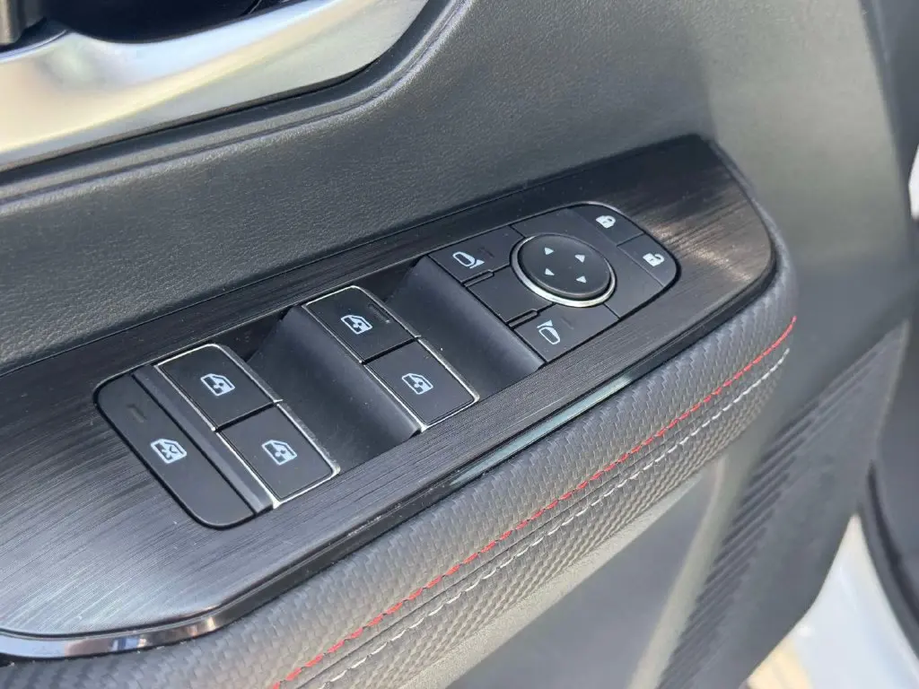 2026 Nissan Kicks - $24,695