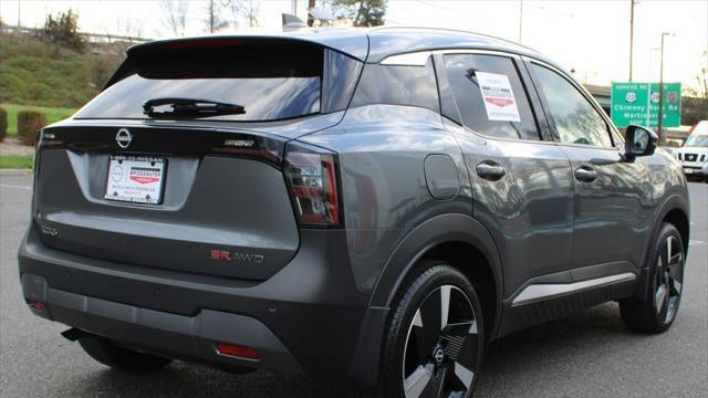 2025 Nissan Kicks SR