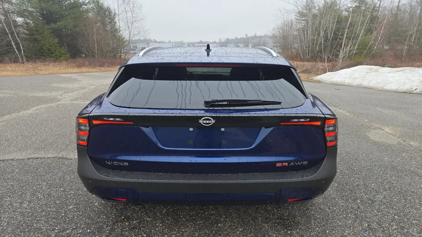 2026 Nissan Kicks SR