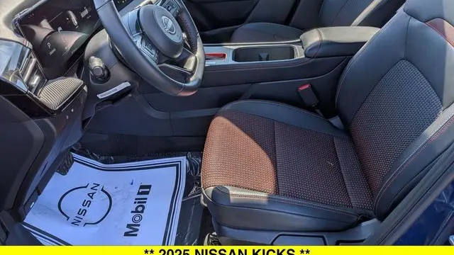 2025 Nissan Kicks SR