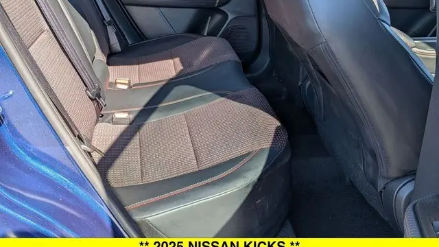 2025 Nissan Kicks SR