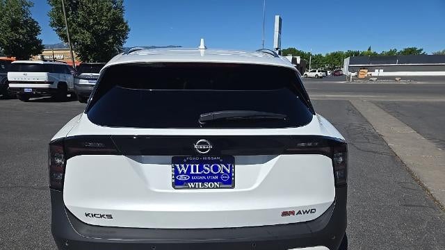2025 Nissan Kicks SR
