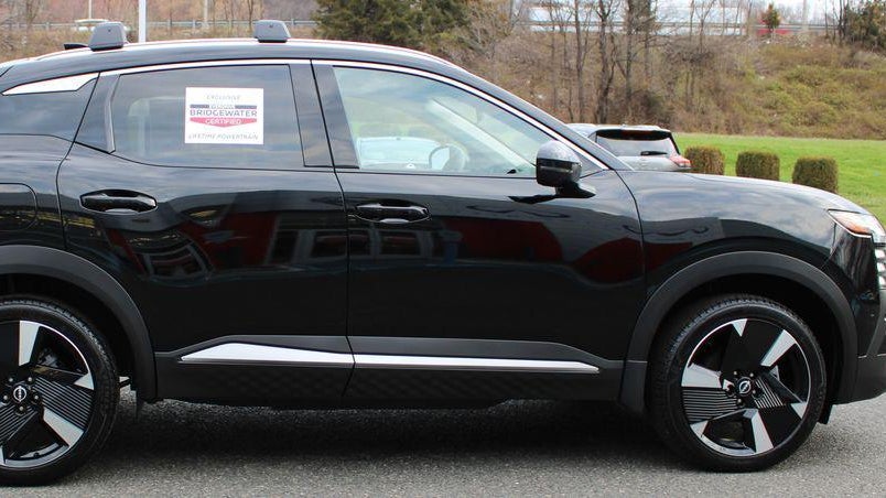2026 Nissan Kicks SR