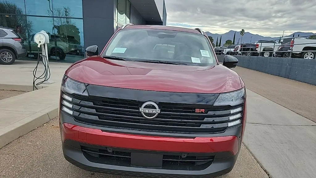 2026 Nissan Kicks SR