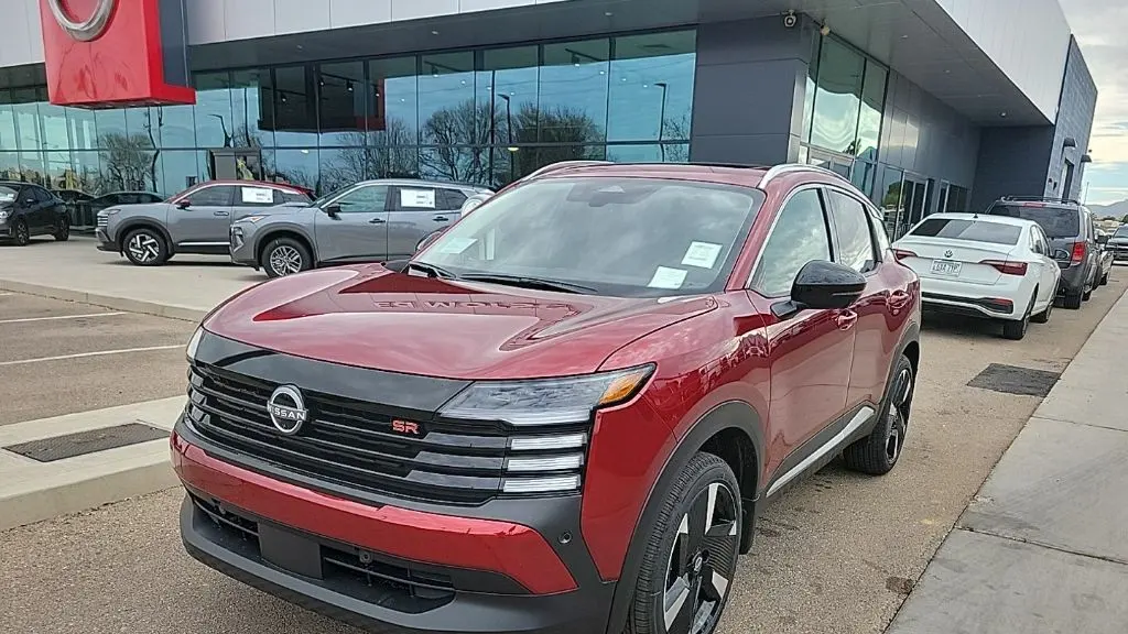 2026 Nissan Kicks SR