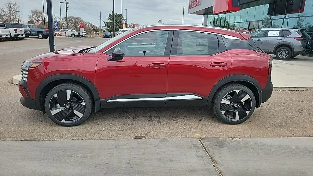 2026 Nissan Kicks SR