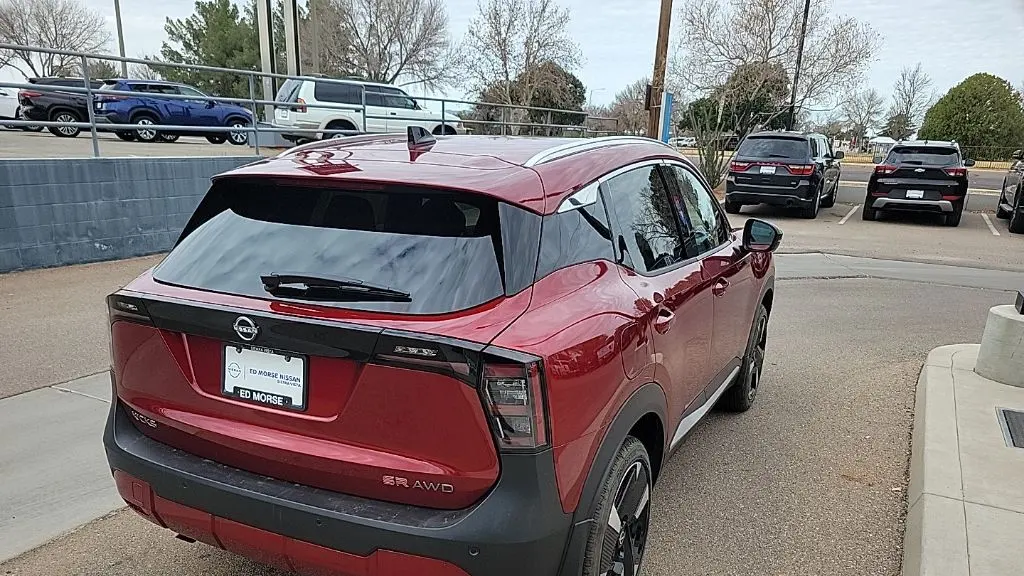 2026 Nissan Kicks SR