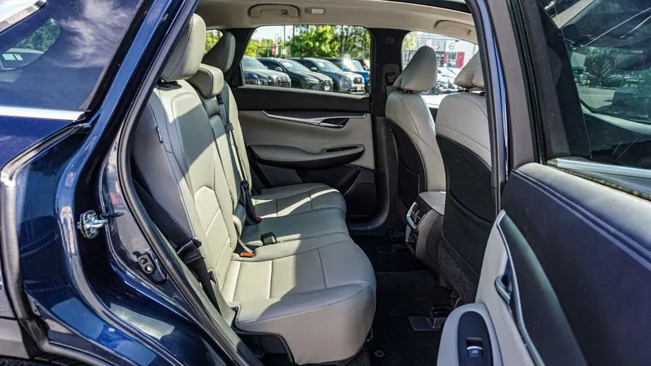 2023 INFINITI QX50 Luxe