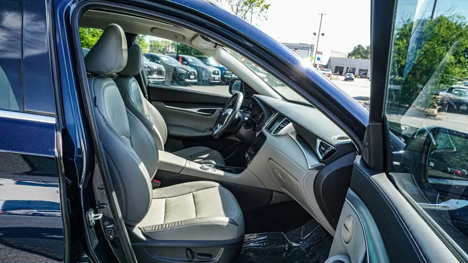 2023 INFINITI QX50 Luxe