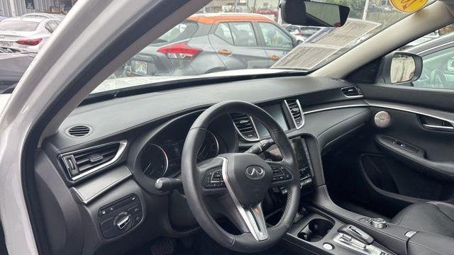 2024 INFINITI QX50 Luxe