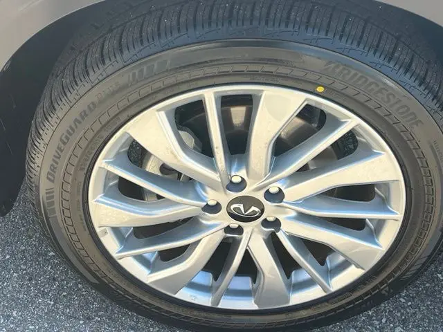 2023 INFINITI QX50 - $28,200