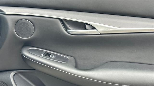 2022 INFINITI QX50 Luxe
