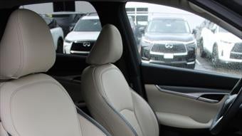 2022 INFINITI QX50 Luxe