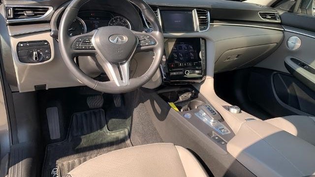 2023 INFINITI QX50 Luxe