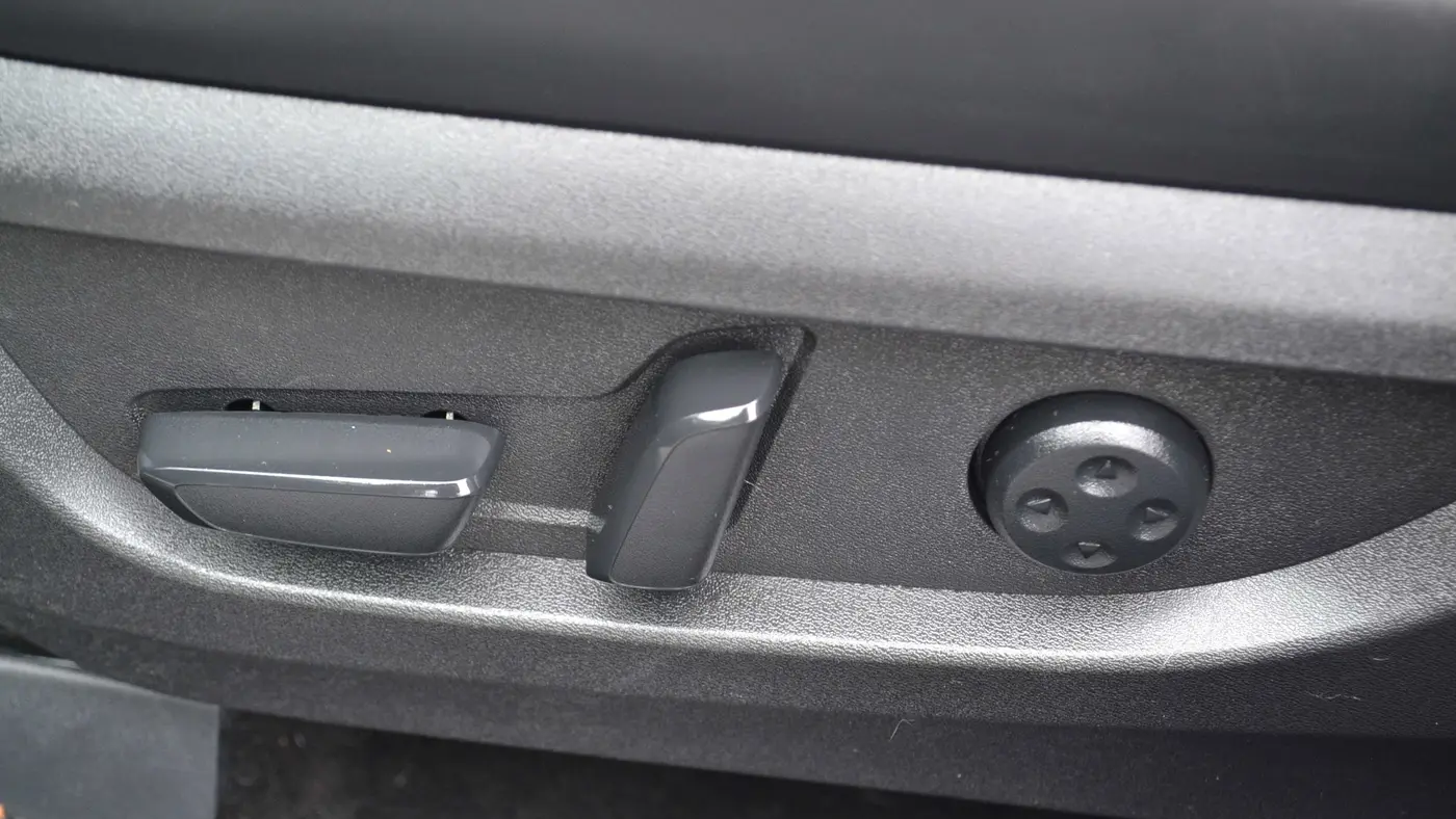 2023 INFINITI QX50 Sensory