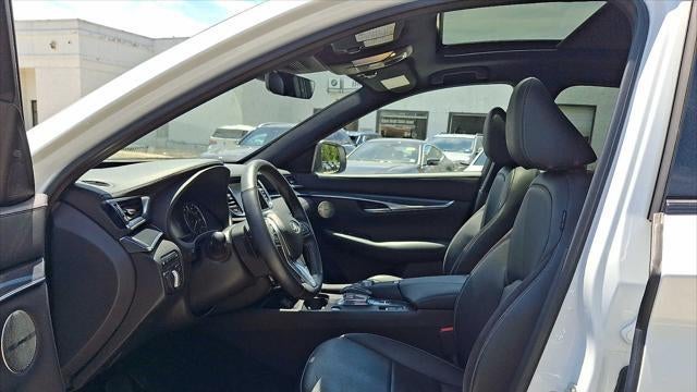 2023 INFINITI QX50 Sport