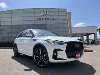 2025 INFINITI QX50 with Radiant White Exterior