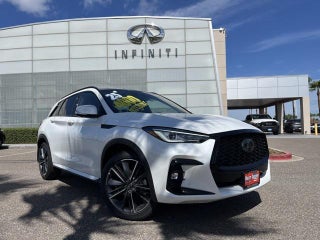 2025 INFINITI QX50 with Radiant White Exterior