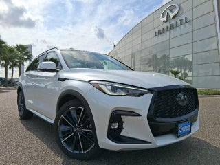 2025 INFINITI QX50 with Radiant White Exterior