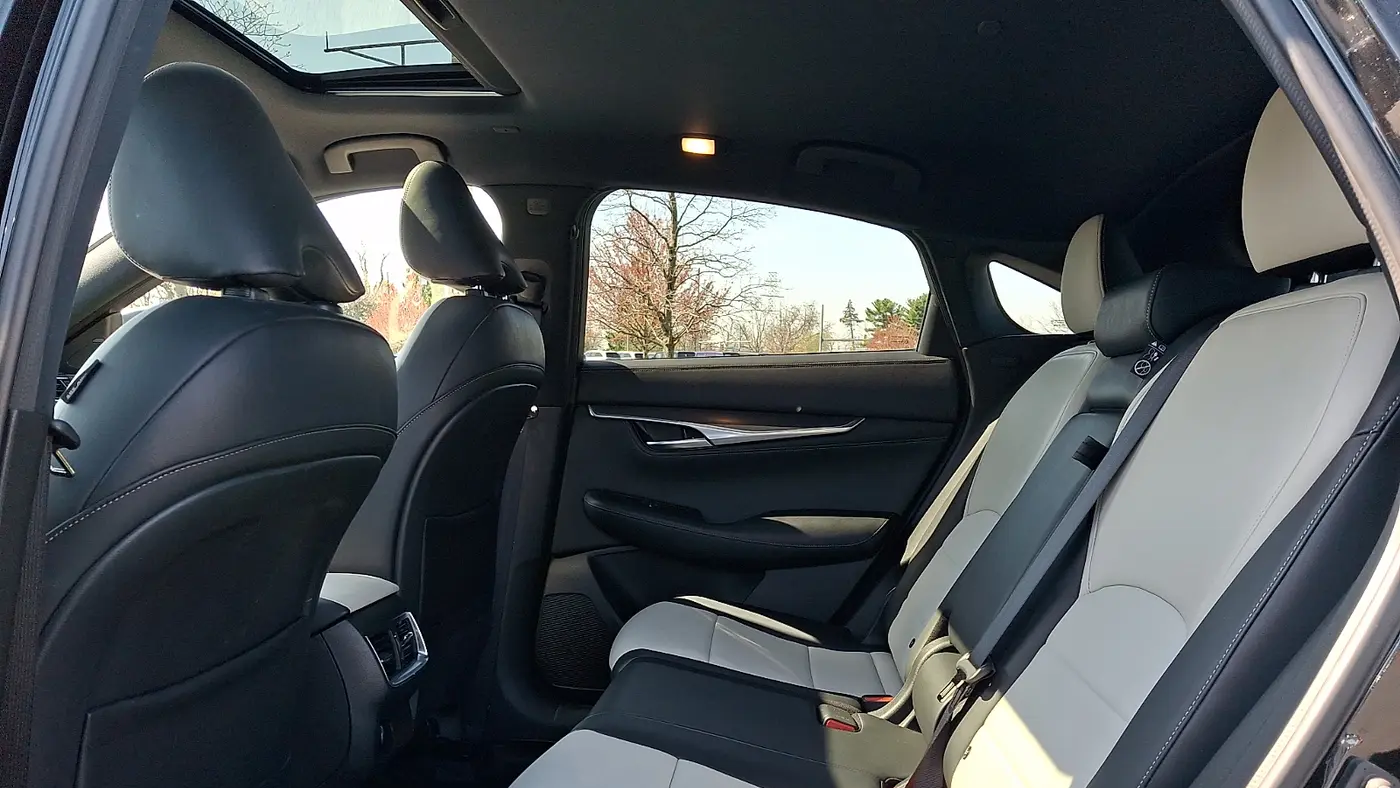 2022 INFINITI QX55 Luxe