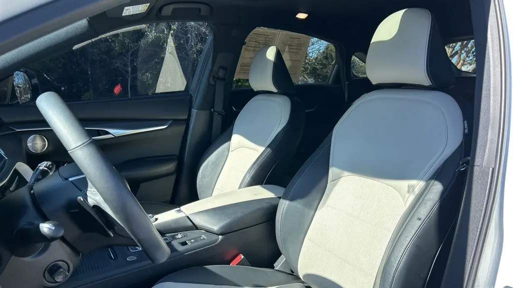 2022 INFINITI QX55 Essential