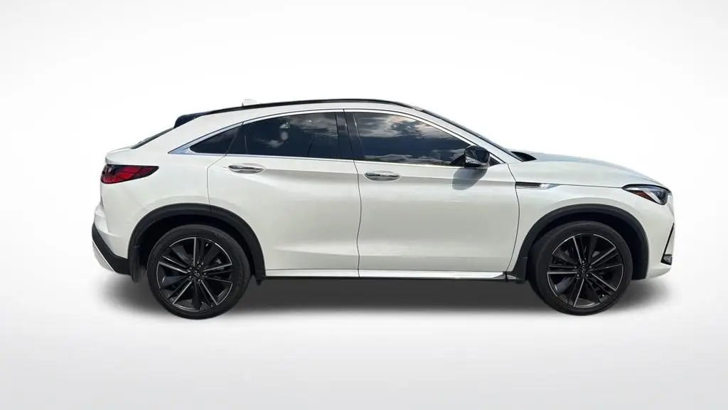 2022 INFINITI QX55 Essential