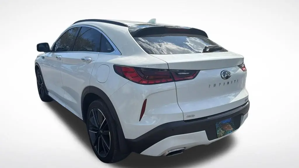 2022 INFINITI QX55 Essential