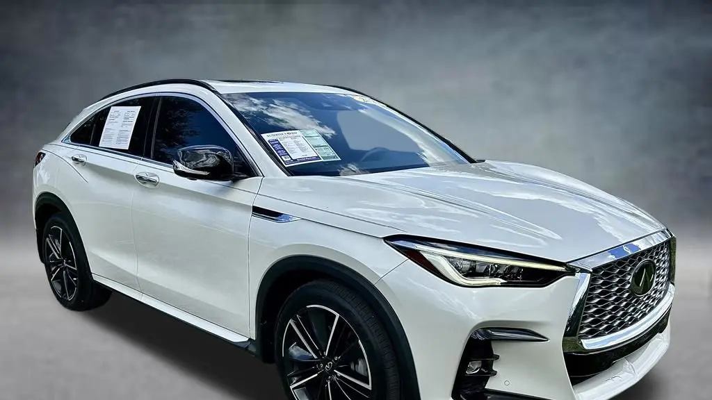 2022 INFINITI QX55 Essential
