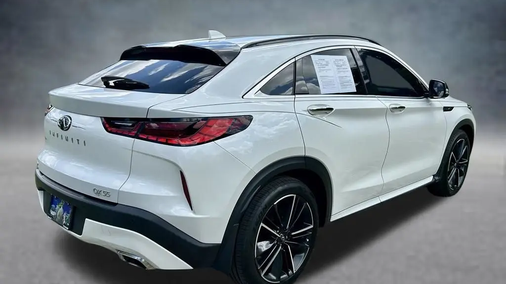 2022 INFINITI QX55 Essential