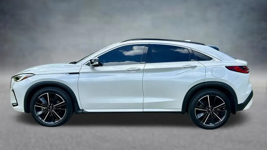 2022 INFINITI QX55 Essential