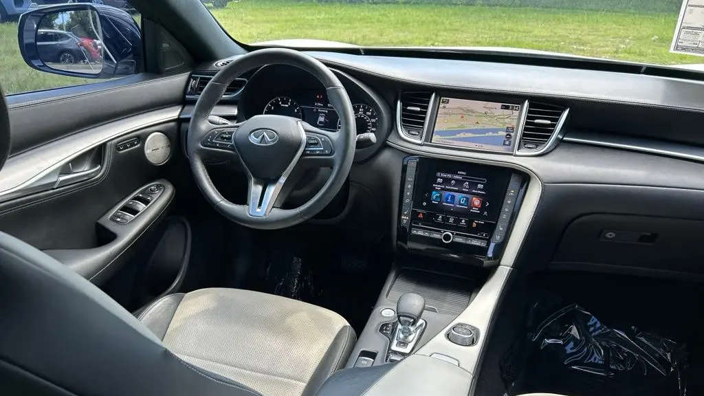 2022 INFINITI QX55 Essential
