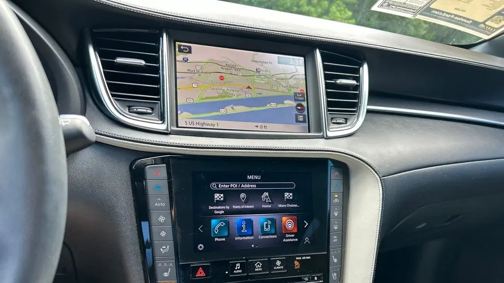 2022 INFINITI QX55 Essential