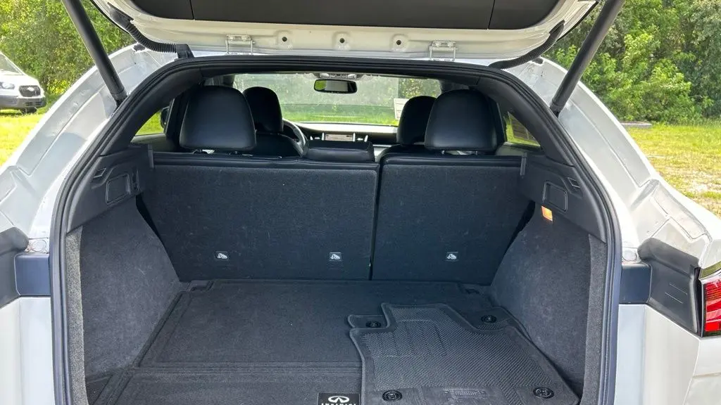 2022 INFINITI QX55 Essential