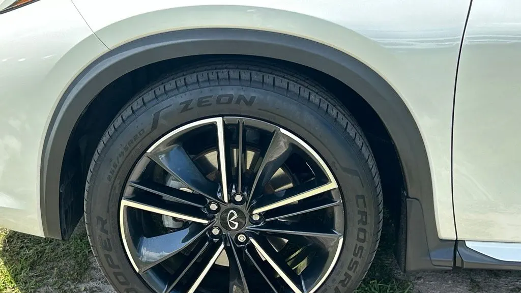 2022 INFINITI QX55 Essential