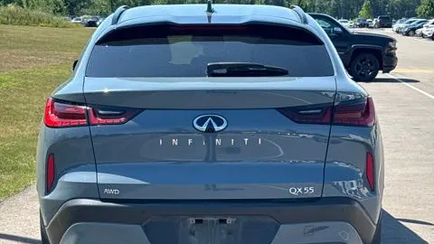 2022 INFINITI QX55 Essential