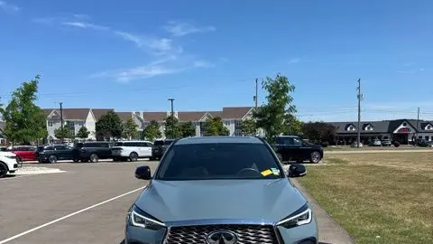 2022 INFINITI QX55 Essential
