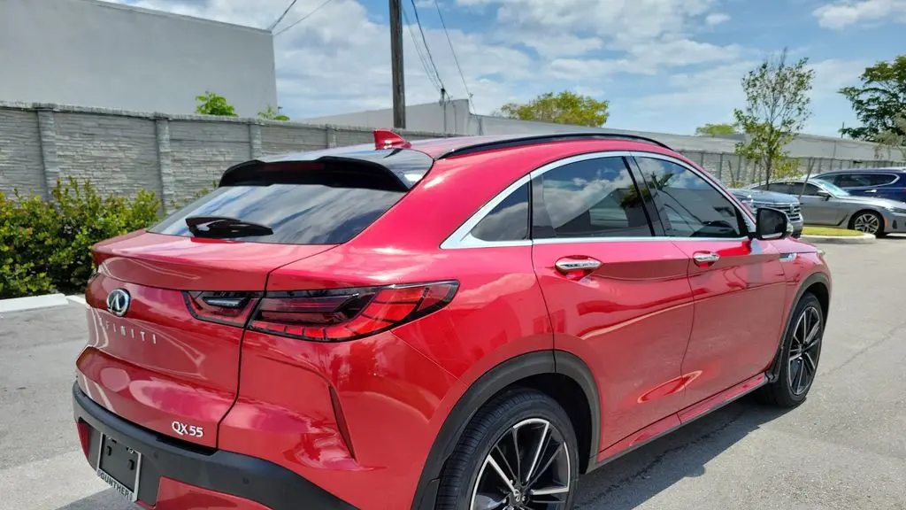 2022 INFINITI QX55 Essential