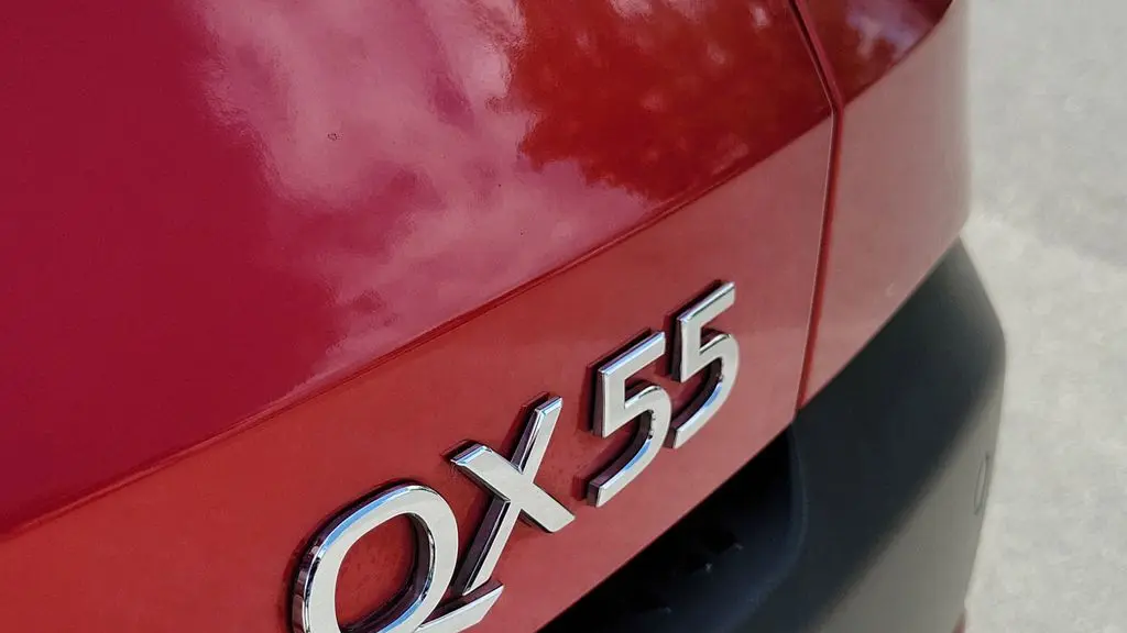 2022 INFINITI QX55 Essential