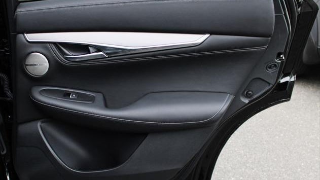 2023 INFINITI QX55 Essential