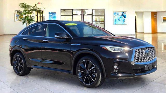 2023 INFINITI QX55 Essential