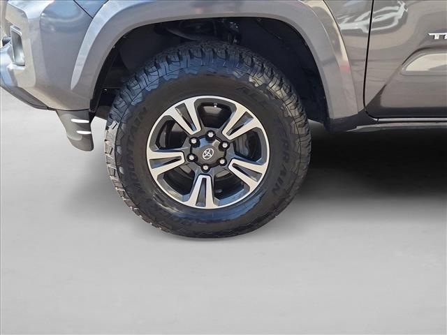 2017 Toyota Tacoma - $29,036