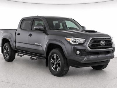 2018 Toyota Tacoma 4X2 TRD Off-Road 4DR Double Cab 5.0 FT SB