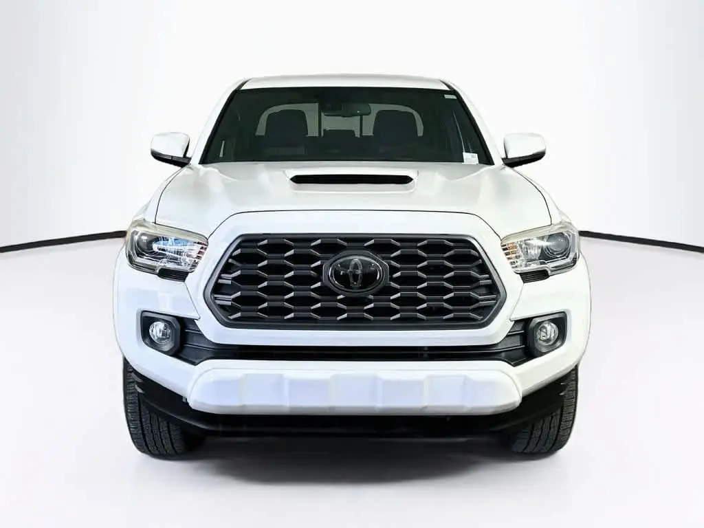 2020 Toyota Tacoma - $31,000