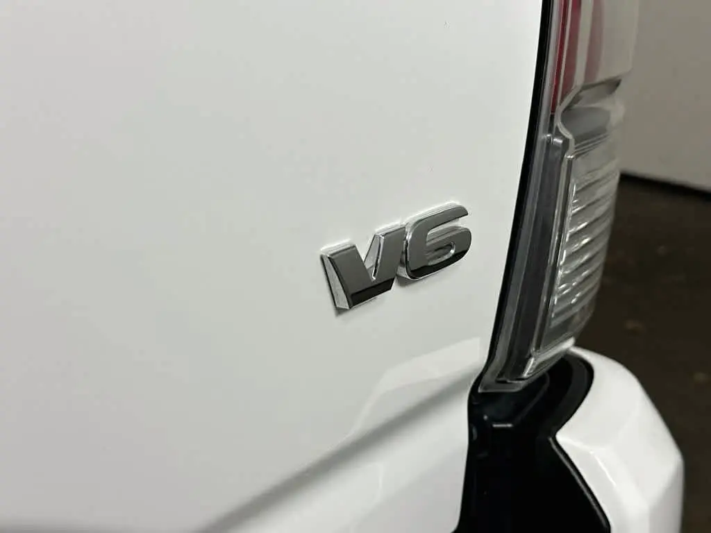2020 Toyota Tacoma - $31,000
