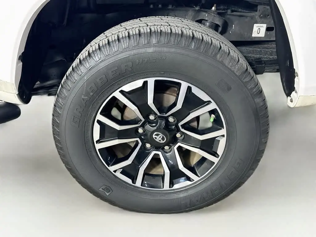 2020 Toyota Tacoma - $31,000