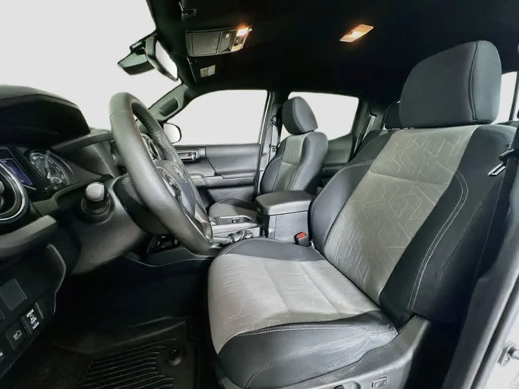 2020 Toyota Tacoma - $31,000