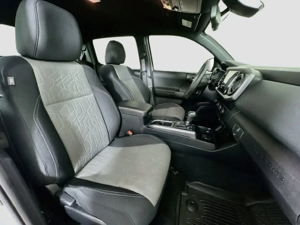 2020 Toyota Tacoma - $31,000